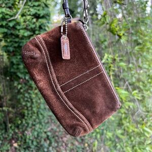 VINTAGE COACH Women’s Brown Suede Wristlet Wallet Clutch Excellent Condition